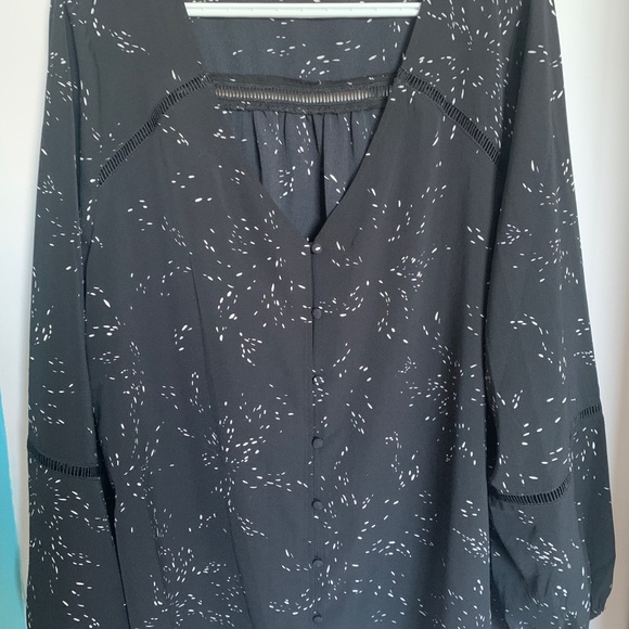 Women's Black Patterned Top - Picture 1 of 6